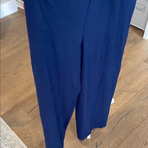 Women’s Small Navy Blue Wide Leg Jumpsuit Romper Wide Strap Lightweight - Picture 5 of 6